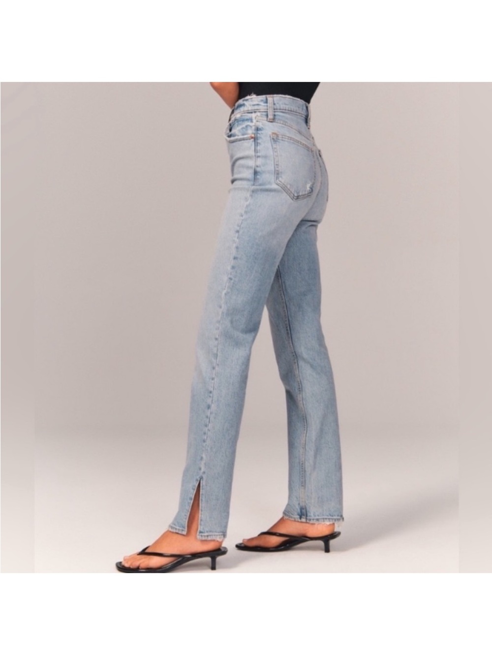 ABERCROMBIE & FITCH The '90s Straight Ultra High Rise Jean Side Slit Size 27/4